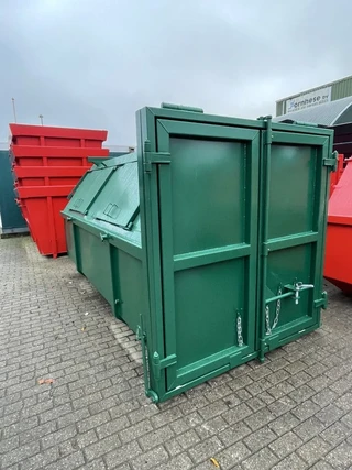 Diversen Gesloten 9m3 met deuren en zonder deuren in kiepklep 9/10m3 gesloten  alle kleuren op VOORRAAD