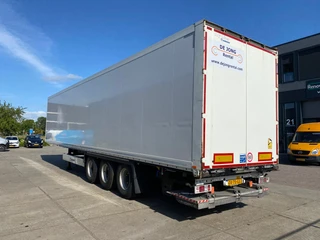 Krone N/A SD / Closed Box / Dhollandia / 1x Lift Axle