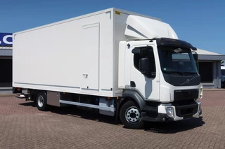 Volvo FL 250 Meubelbak + Dhollandia 1500 Full air suspension