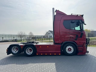 Scania R660 SHOWTRUCK, INTERIOR, FULL AIR, RETARDER, WIELBASIS 3,35, TOP!