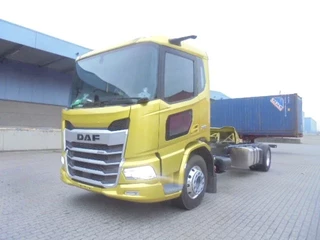 DAF XD 260 FA DEMO RHD