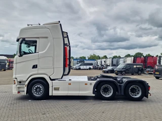 Scania S 590S V8 NGS 6X4 - retarder - full air - leather - WB 315 - frigo