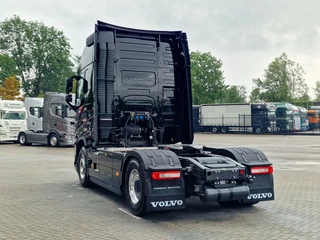Volvo FH 13.500 Globetrotter XL 4x2 - NEW - Full spec - Retarder - I parkcool - Full air -