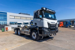 Iveco X-Way 460