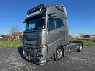 Volvo FH16 780 XL VOLLUCHT, VOL OPTIES, INTERIEUR, ALCOA, LEER, ALS NIEUW.