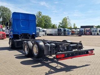 DAF XF 530 chassis 6x2*4 - 4.60 WB - Retarder - Steering axle - Full air