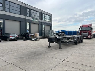 Kögel S24-2 Container Chassis / SAF + Disc / 1x Extendable / 1x Lift Axle