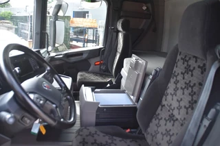 Scania R R500 NGS SUPER 4x2 - NEW TACHO - RETARDER - 293 TKM - PARK. AIRCO - ACC - NAVI - 2 x FUEL TANKS - LED LIGHTS -