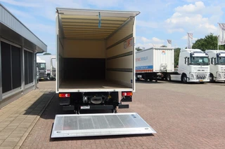 DAF LF 210 FA Bakwagen + klep 1000 kg + Ringfeder!!
