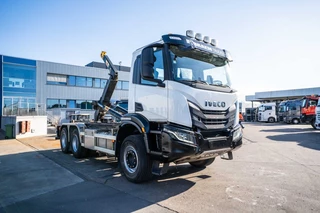 Iveco X-Way 460 - HYVA - 91000 KM