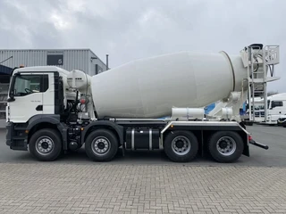 MAN TGS 35.360 | 8x4 BB | mixer 10 m3 | Liebherr | 37 Ton | direct inzetbaar |