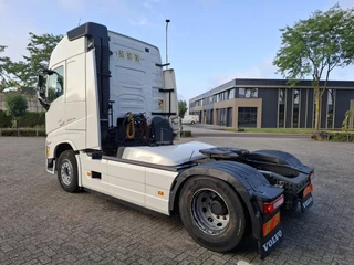Volvo FH FH5-500 / VEB+ / 607007 KM / I-PARKCOOL / NB CHASSIS / DOUBLE TANK / FULL-SPOILER / 2XBED / FRIDGE / LWDS / AUTOMATIC / EURO-6 / 2021
