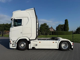 Scania S660 VOLLUCHT, RETARDER, ALCOA VELGEN, LEREN STOELEN, 9 TONS VOORAS.