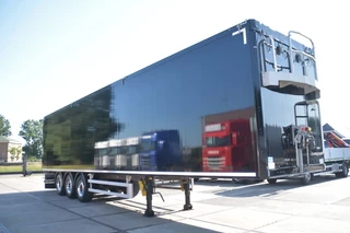 Kraker CF-Z - WALKING FLOOR - 10 MM - SAF AXLES - LIFT AXLE - DISC BRAKES - ALCOA'S - WABCO SMARTBOARD - REMOTE CONTROL -