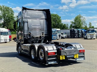 Scania S 660S V8 NGS Highline 6x2 - Retarder - Full air - Leather - Led - Alloy wheels