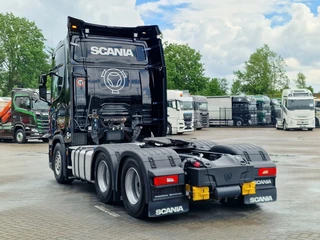 Scania R R650 V8 NGS Highline 6x4 - Manual gearbox with retarder - Full air - 2x tank