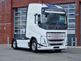 Volvo FH 13.500 Globetrotter XL 4x2 - NEW - Full spec - Retarder - I parkcool - Full air -