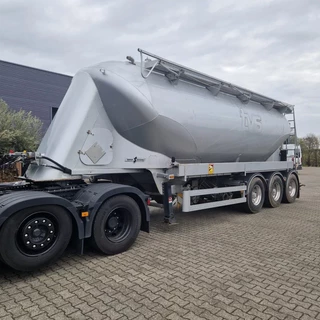 SPITZER 34000 Liter aluminium GMP veevoeder onderlosser met pomp