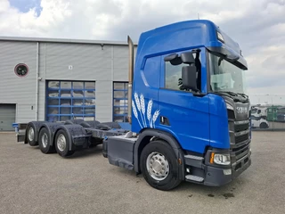 Scania R NGS R650 V8 / 8X2 / RETARDER / TECHNICAL 80TON / 9TON FRONT AXLE / ONLY:687461 KM / LWDS / LEATHER / NAVI / FRIDGE / AUTOMATIC / EURO-6 / 2021