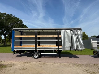 Bunk Be oplegger schuifzielen 8 ton met laadklep 1000 kg