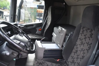 Scania R R460 NGS 4x2 SUPER - NEW TACHO - RETARDER - 606 TKM - PARK. AIRCO - 4 POINT AIR SUSP. REAR - 2 x FUEL TANKS - LED LIGHTS -