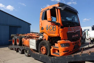 MAN TGS 26.360 6X4 HAAKSYSTEEM / SCHADE / UNFALL