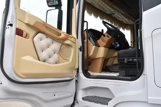 Scania R R420 NGS 4x2NB - SUPER - RETARDER - 238 TKM - FULL AIR/4 POINT - PTO - PARK. AIRCO - 2 x FUEL TANKS - LED -