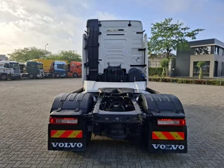 Volvo FH FH5-500 / VEB+ / 642197 KM / I-PARKCOOL / NA CHASSIS / DOUBLE TANK / FULL-SPOILER / 2XBED / FRIDGE / LWDS / AUTOMATIC / EURO-6 / 2021