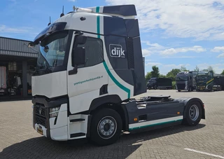 Renault T T440 T4x2 sleeper cab