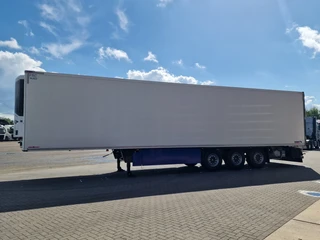 Schmitz Cargobull NEW - SKO 24 Thermoking SLXi 300 Frigo - Hooks/Rohrbahnen/Vleeshang - ATP/FRC - Pallet box