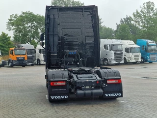 Volvo FH 13.540 Aero Globetrotter XL 4x2 - New - Full spec - Retarder - I parkcool - Full air