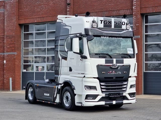 MAN TGX 18.520 4x2 - NEW - Show truck - Retarder - Night clima - Full air - Navi - PTO prep