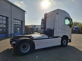 Volvo FH FH5-500 / VEB+ / 656346 KM / I-PARKCOOL / NB CHASSIS / DOUBLE TANK / FULL-SPOILER / 2XBED / FRIDGE / LWDS / AUTOMATIC / EURO-6 / 2021