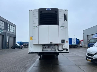 Schmitz Cargobull SCB*S3B / Frigo Trailer / Carrier Vector 1950 / Disc Brakes