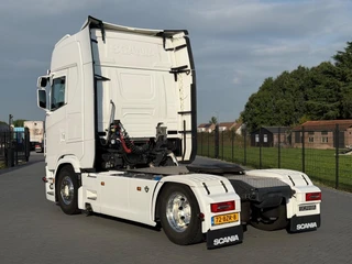 Scania S660 VOLLUCHT, RETARDER, ALCOA VELGEN, LEREN STOELEN, 9 TONS VOORAS.