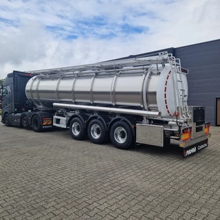 Magyar 34000 liter GMP/ veevoer tankoplegger met Vogelsang pomp NEW OP VOORRAAD
