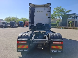 Volvo FH FH5-500 / VEB+ / 644796 KM / I-PARKCOOL / NB CHASSIS / DOUBLE TANK / FULL-SPOILER / 2XBED / FRIDGE / LWDS / AUTOMATIC / EURO-6 / 2021