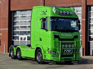 Scania S 770S V8 NGS Highline 6x4 - Retarder - Leather - Navi - Full air - Bull bar -
