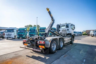 Iveco X-Way 460 - HYVA - 91000 KM