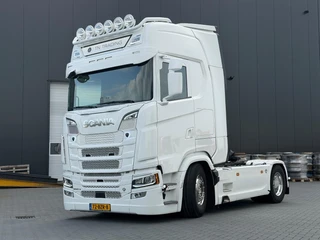 Scania S660 VOLLUCHT, RETARDER, ALCOA VELGEN, LEREN STOELEN, 9 TONS VOORAS.