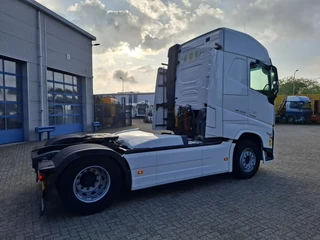 Volvo FH FH5-500 / VEB+ / 607007 KM / I-PARKCOOL / NB CHASSIS / DOUBLE TANK / FULL-SPOILER / 2XBED / FRIDGE / LWDS / AUTOMATIC / EURO-6 / 2021