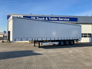 KAESSBOHRER SCS X / 90 - 12 /27 met hefdak en twee liftassen
