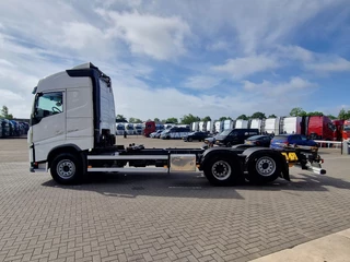 Volvo FH 13.500 Globetrotter 6x2 BDF - 4.90 WB - Full air - Leather - I shift
