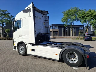 Volvo FH FH5-500 / VEB+ / 644796 KM / I-PARKCOOL / NB CHASSIS / DOUBLE TANK / FULL-SPOILER / 2XBED / FRIDGE / LWDS / AUTOMATIC / EURO-6 / 2021