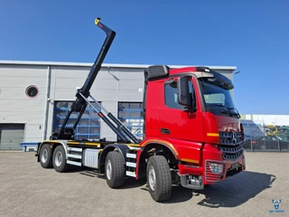 Mercedes-Benz Arocs 3242 / 8X4 / HIAB 25TON HOOKLIFT / !! 35539 KM!! / TOP CONDITION / BIG AXLE  / FRIDGE / SMART TACHO / AUTOMATIC / EURO-6 / 2024