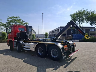 Mercedes-Benz Arocs 3242 / 8X4 / HIAB 25TON HOOKLIFT / !! 35539 KM!! / TOP CONDITION / BIG AXLE  / FRIDGE / SMART TACHO / AUTOMATIC / EURO-6 / 2024
