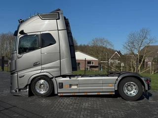 Volvo FH16 780 XL VOLLUCHT, VOL OPTIES, INTERIEUR, ALCOA, LEER, ALS NIEUW.