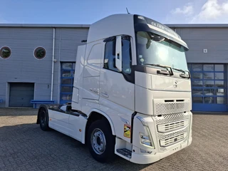 Volvo FH FH5-500 / VEB+ / 643802 KM / I-PARKCOOL / NB CHASSIS / DOUBLE TANK / FULL-SPOILER / 2XBED / FRIDGE / LWDS / AUTOMATIC / EURO-6 / 2021