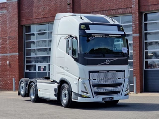 Volvo FH 13.500 Globetrotter XL 6x2 - Retarder - Full air - Leather - Camera