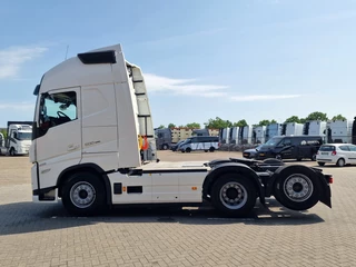 Volvo FH 13.500 Globetrotter XL 6x2 - Retarder - Full air - Leather - Camera